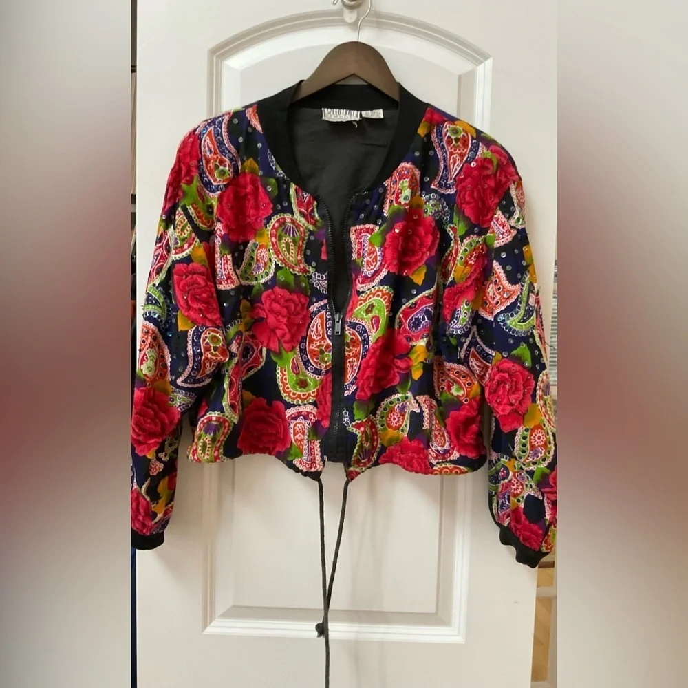 Vintage 1990’s Floral Cropped Bomber Jacket